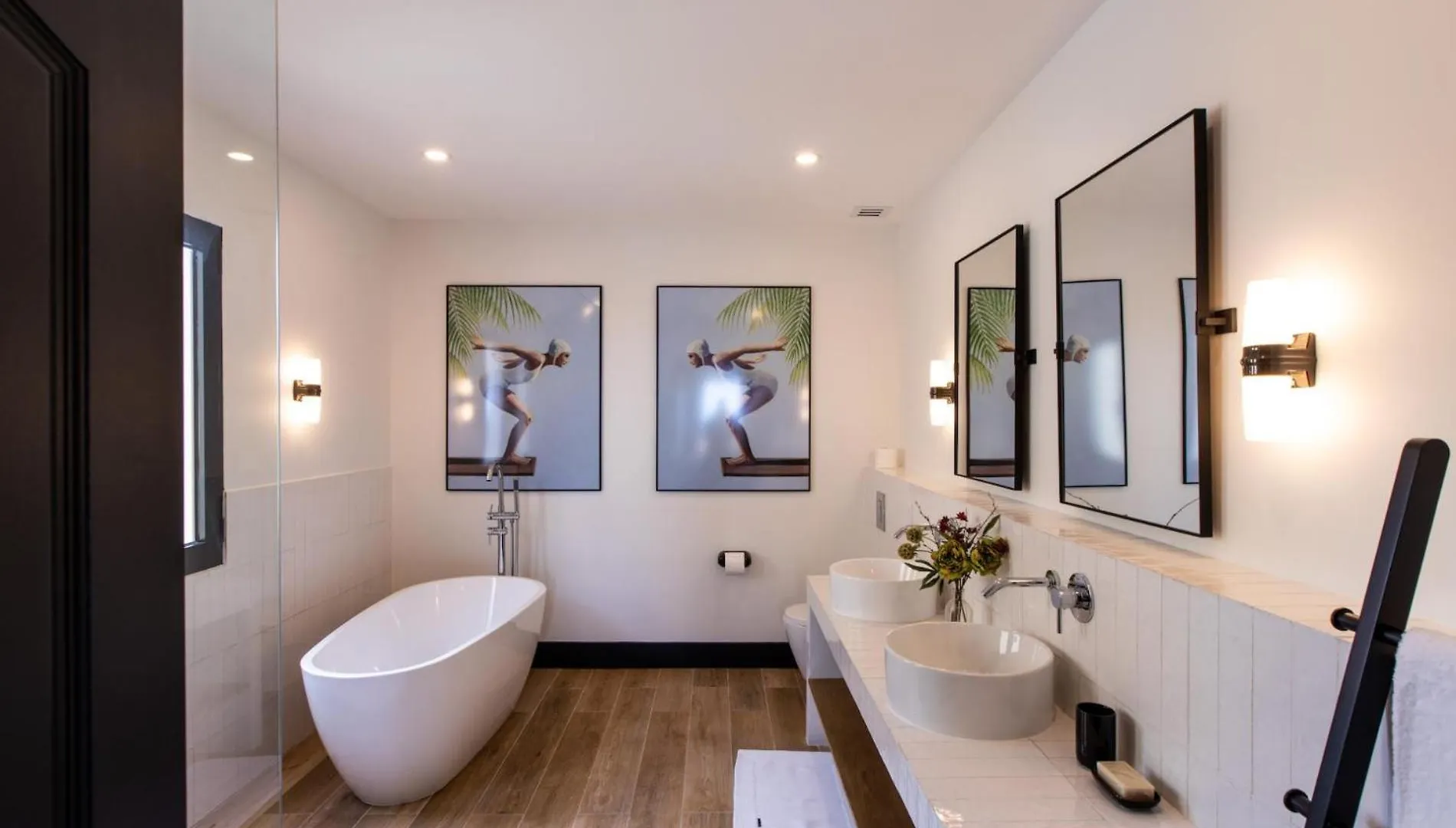 Designers Delight 3 Bedroom W Pool Gym Tennis Courts Cupecoy  Sint Maarten