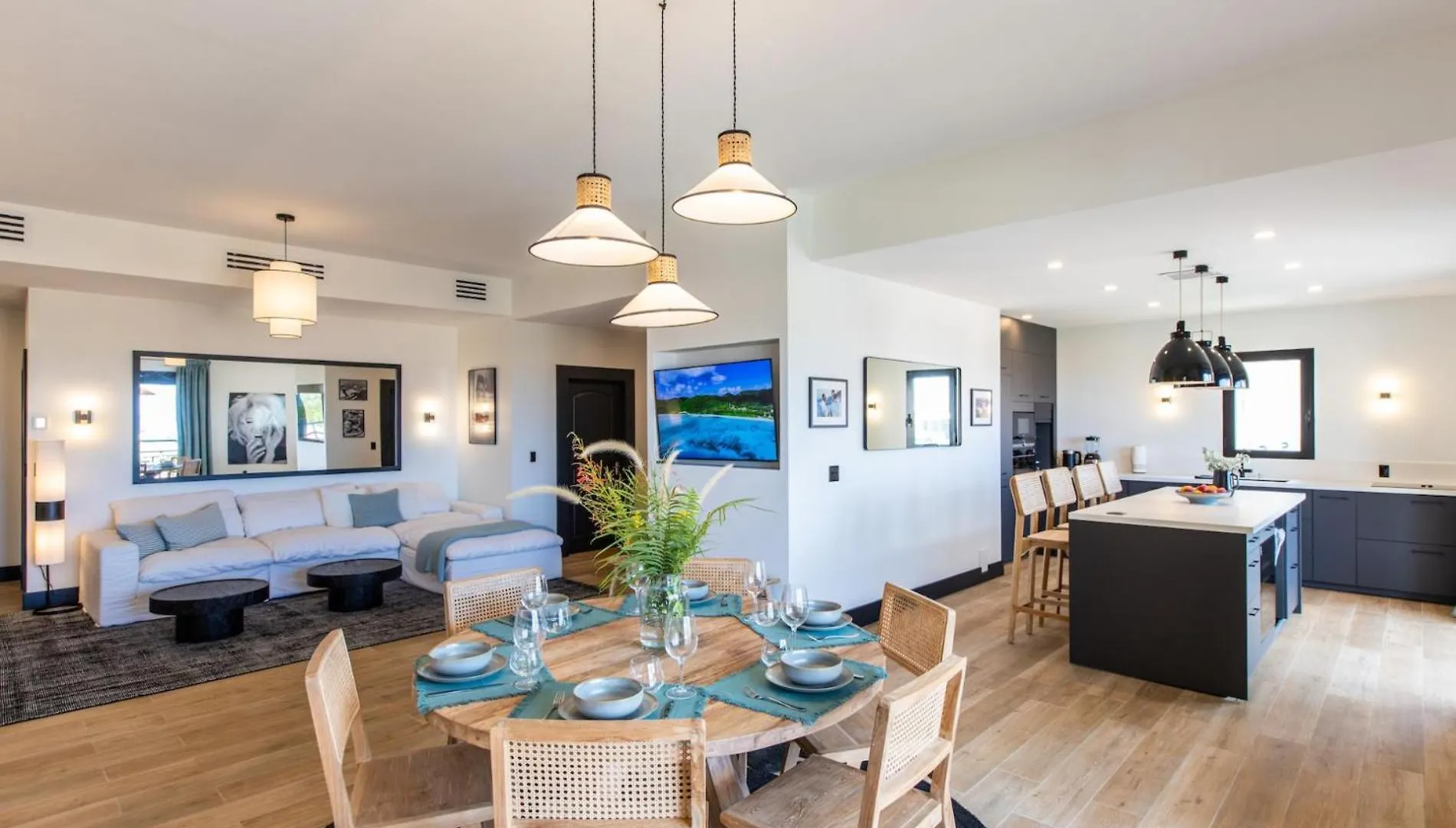 Designers Delight 3 Bedroom W Pool Gym Tennis Courts Cupecoy